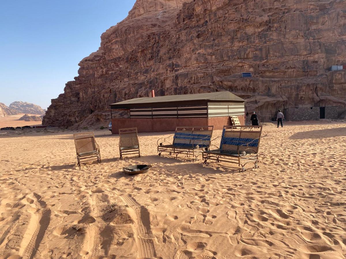 Caravan Station Camp Hotel Wadi Rum Exterior photo